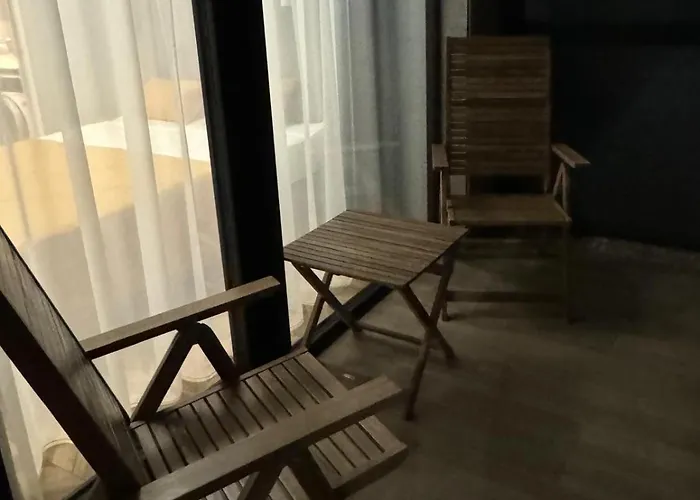 Krab Aktena Shellter شقة